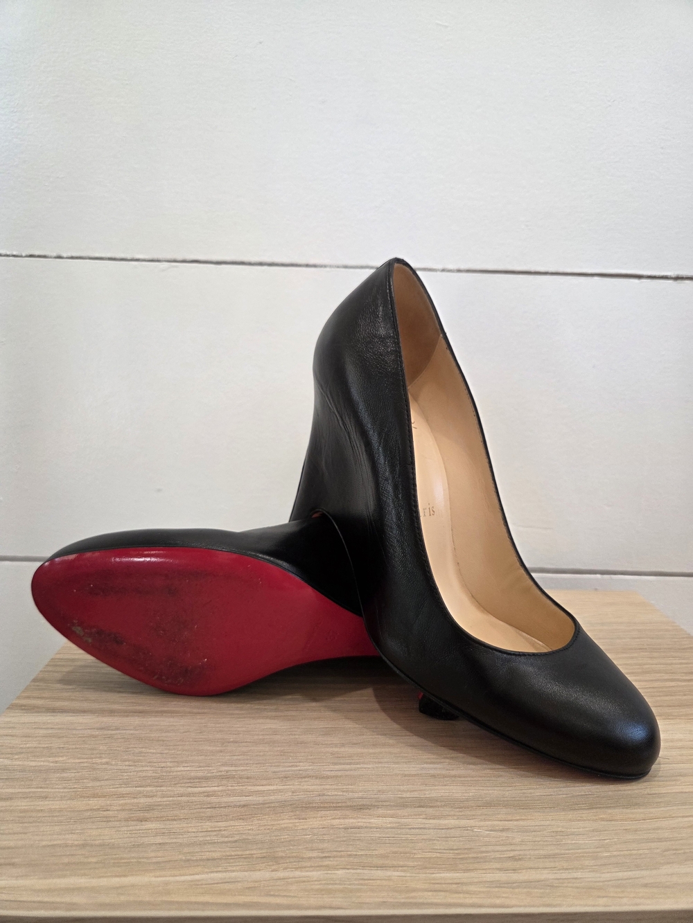 Christian Louboutin Classic Pumps